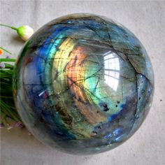 Labradorite Crystal Aesthetic, Crystals Labradorite, Raw Labradorite, Crystal Seashells, Large Round Labradorite Gemstones, Labradorite Raw, Minerals Crystals Rocks