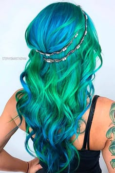 Green Hairstyles, Hair Color Pictures, Mermaid Hair Color, Pulp Riot Hair Color, Pulp Riot Hair, Green Wig, Bright Hair Colors, Silver Mermaid