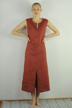 "Write the selected color in the message Maxi dress, Long cinnamon linen dress, sleeves and 2 pockets, perfect for casual wear and suitable for any occasion in any season Details: - 100% natural linen produced in Europe ; - medium weight (180 gram per square meter); - color: cinnamon, could be any from our colors catalog (color samples at the photo); Made to order, approximately a few days, If you have any questions please message me and I will be glad to answer. Size guide : Size XS Bust: fits Cinnamon Dress, Maxi Dress Linen, Summer Dress Linen, Linen Casual Dress, Terracotta Color, Sleeveless Linen Dress, Dress Sleeves, Color Catalog, Long Linen Dress