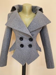 Elegant Fitted Pea Coat With Lapel Collar, Elegant Fitted Pea Coat With Notch Lapel, Elegant Fitted Long Pea Coat, Fitted Long Sleeve Blazer For Winter, Fitted Elegant Pea Coat For Winter, Fitted Wool Coat For Business In Winter, Fitted Double-breasted Blazer, Fitted Winter Outerwear With Suit Collar, Fitted Double-breasted Wool Coat For Winter