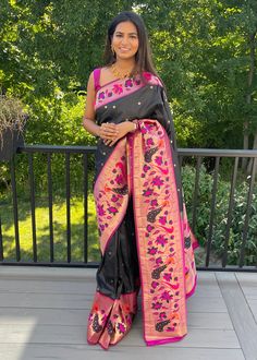 Black Paithani Saree, Saree With Sleeveless Blouse, Plain Sarees, Paithani Silk Saree, Detached Sleeves, Latest Silk Sarees, Stitched Saree, Saree And Blouse, Paithani Saree