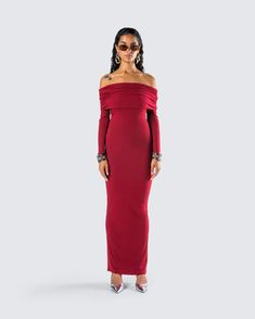 They will all be hot for you in this burgundy maxi dress 😜 With an off-shoulder design and folded overlay - this piece, made from stretch jersey fabric, is the epitome of chic allure ❤️ Fall Off-shoulder Evening Maxi Dress, Fall Evening Off-shoulder Maxi Dress, Fall Off-shoulder Maxi Dress For Evening, Bodycon Maxi Dress For Dinner, Stretch Burgundy Evening Dress, Burgundy Stretch Dress For Evening, Fitted Burgundy Maxi Dress For Evening, Fitted Off-shoulder Maxi Dress For Dinner, Fall Off-shoulder Maxi Dress For Date Night