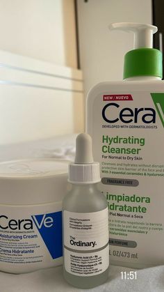 Cerave Skincare Aesthetic, Cerave Skincare, Stile Hijab, Pretty Skin Care, Skin Cleanse, Body Skin Care Routine, Gua Sha