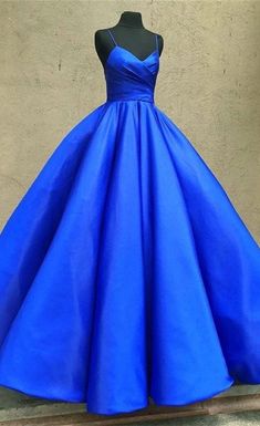 Royal Blue Ball Gown, Blue Wedding Dress Royal, Vestido Charro, Gown Neckline, Wedding Dress Material, Modern Dresses, Blue Ball Gowns, Royal Blue Prom Dresses, Spaghetti Strap Prom Dress