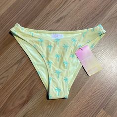 New With Tags. No Stains Or Flaws. Never Worn Stoney Clover Ln Size Xs High Leg Scoop Waist Yellow With Green Palm Trees Yellow Bottoms For Pool, Neon Yellow Stretch Bottoms For Summer, Stretch Neon Yellow Bottoms For Summer, Yellow Bottoms For Poolside And Beach Season, Yellow Beachy Bottoms For Summer, Trendy Yellow Beach Bottoms, Yellow Lemon Print Bottoms For Summer, Trendy Neon Yellow Swimwear For Spring, Trendy Neon Yellow Swimwear For Beach