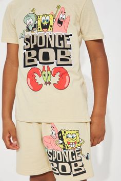 Available In Sand. Short Set Short Sleeve Tee Front/Back Embroidery Spongebob Graphic Disclaimer: Due To The Printing Process A Difference In Saturation May Occur. Each Garment Is Unique. 60% Cotton 40% Polyester Imported | Mini Spongebob Embroidered Short Set in Sand size 18/20 by Fashion Nova Embroidery Spongebob, Spongebob References, Batman Comic Cover, Universal Studios Outfit, Armani Sweatshirt, Back Embroidery, Comic Cover, Anime Tshirt, Service Women