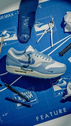 Nike Shoe Blueprint, Nike Air Max 1 Blueprint, Air Max Wallpaper, Nike Photography, Sneaker Website, Shoe Advertising