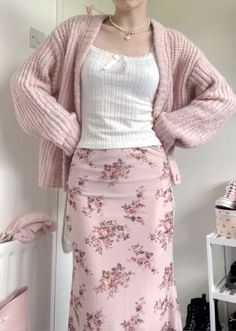 School Outfit Ideas Aesthetic, Feminine Cozy Outfit, Girly Clothing Aesthetic, Loose Feminine Outfits, Dresses With Cardigan Outfit, Basic Feminine Outfits, Modest Cute Fits, Feminine Outfit Ideas Girly, Soft Summer Aesthetic Outfits