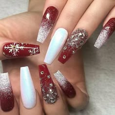 The Nails Beauty @thenails_beauty % Lindas parabéns - Liketogirls Red Christmas Nails, Nagel Tips, Winter Nails Acrylic, Cute Christmas Nails, Stiletto Nails Designs, Christmas Nail Art Designs, Cute Acrylic Nail Designs, Coffin Nails Long