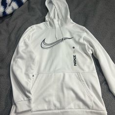 Size Large Never Used In Perfect Condition Nike Long Sleeve Hoodie With Logo Print, White Long Sleeve Hoodie For Sports Season, White Hooded Sports Top, White Hooded Top For Sports, White Fleece Sweatshirt For Spring, White Sports Hoodie, White Fleece Hoodie With Crew Neck, White Hooded Hoodie For Sports Season, Casual White Fleece Sweatshirt