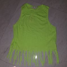 Forever 21 Women's Neon Yellow Crop Fringe Top Size Small Brand New With Tags Trendy Green Tank Top For Night Out, Casual Party Crop Top Tank Top, Casual Crop Top Tank Top For Party, Casual Summer Party Crop Top, Forever 21 Tops For Summer Night Out, Forever 21 Summer Tops For Night Out, Forever 21 Green Trendy Crop Top, Forever 21 Trendy Stretch Tank Top, Trendy Stretch Tank Top By Forever 21