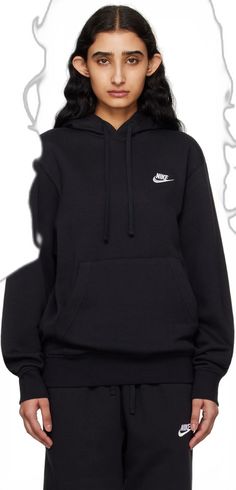 Nike Hooded Hoodie For Sports Season, Winter Sports Sweats With Pockets, Winter Hoodie With Pockets, Hooded Sports Sweats With Pockets, Basic Winter Hoodie With Pockets, Basic Winter Hoodie With Double-lined Hood, Hooded Sportswear Sweatshirt With Pockets, Hooded Sweats With Pockets For Sports, Sports Hoodie With Pockets And Crew Neck