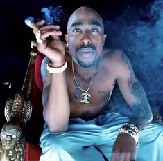 Tupac Photos, 90s Rappers Aesthetic, Tupac Art, The Slim Shady, Tupac Wallpaper, 90s Rappers, Tupac Pictures, 2 Pac, All Eyez On Me