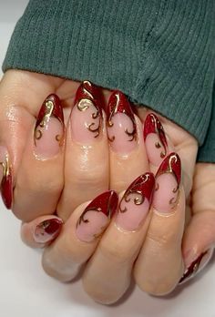 Cute Medium Square Acrylic Nails, Cute Medium Almond Nails, Red And Gold Nails Almond Shape, Nail Art Ideas Square Nails, Nail Ideas Dark Colors Art Designs, Nail Inspo Colourful, Red Nails Gold Tips, Red Gel X Nail Designs, Red Nails Fancy