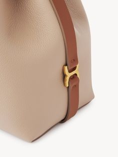 Chloe Logo, Bag Details, Bag Collection, Chloe Marcie, Feminine Aesthetic, 70s Inspired, Day Bag, Leather Belts, Leather Working