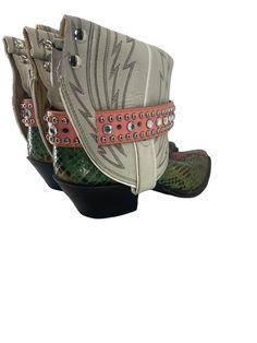 Brand: JUSTIN Style: BOOTS WESTERN Color: MULTI Size: 7.5 Other Info: ANKLE SKU: 186-186299-4174 CONDITION: GENTLY USED Green Western Boots For Rodeo, Green Snip Toe Ranch Boots, Western Green Snip Toe Boots, Green Western Ankle Boots, Winter Western Boots With Reinforced Toe, Green Western Style Ankle Boots, Multicolor Western Boots With Snip Toe, Multicolor Western Boots For Winter, Green Leather Western Boots