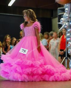 Preteens Girl Pageant Dress 2024 Feather Beading Strap Ruffle Tulle Little Kid Birthday Formal Party Sherri Hill Pageant Gowns, Pink Pageant Dress, Pageant Dresses For Teens, Beauty Pageant Dresses, Unique Girls, Stage Lights, Girl Dress Pattern, Girls Pageant Dresses, Bridesmaid Party