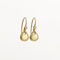 Classy and fine gold dangle earrings, small yet eye catching. They are handmade of 14k solid yellow gold, and have a highly shiny finish. The smooth gold drops dangle and shine with every slight movement. These gold earrings are great to wear day or night, casual or dressy. A wonderful gift for someone you love, and a treat for yourself. Total length of the earrings is 21 mm = approx 0.8 inch Drop's height is 9 mm = approx 0.35 inch Drop's width is 7.7 mm = approx 0.30 inch Silicone ear backs ar Small Gold Earrings, Gold Teardrop Earrings, Small Dangle Earrings, Gold Jewelry Gift, Earrings Minimal, Dangle Earrings Gold, Minimal Earrings, Gold Dangle Earrings, Solid Gold Earrings