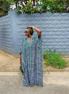 Fancy Gown, Boubou Styles For Women, African Kaftan, Maxi Design, Outfits For Fall, Fancy Frocks, Outfit Autumn, Fancy Gowns, African Fashion Modern