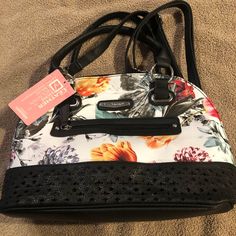 Stone Mountain Flowered Leather Shoulder Purse. New With Tags. Chic Floral Print Shoulder Bag For Shopping, Elegant Floral Print Shoulder Bag For Spring, Leather Bag With Floral Print For Spring, Chic Floral Print Spring Bag, Floral Print Shoulder Bag For Travel And Spring, Floral Print Shoulder Bag For Spring Travel, Spring Floral Print Shoulder Bag For Shopping, Black Leather Top, Everyday Purse