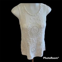 New With Tags Romeo & Juliet Couture Sz Xs Sleeveless Beaded Top Great With Casual & Dressy Outfits Rtl $118 Ms White Sleeveless Tank Top For Evening, Embellished Sleeveless Top For Evening, Sleeveless Embellished Top For Evening, Embellished Sleeveless Evening Tank Top, Embellished Sleeveless Tank Top For Evening, Elegant Embellished Sleeveless Blouse, Elegant Sequined Tank Top, Glamorous Embellished Sleeveless Blouse, Glamorous Embellished Sleeveless Top