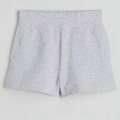 H&M Sweatshorts Cotton For Women Size M With Pockets Waist Band With Covered Eladtic With Tag New See Photos H&m Clothing, Light Grey Leggings, H And M, Olive Green Shorts, Festival Shorts, Green Jeans, H&m Shorts, Twill Shorts, Jeans For Short Women