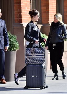 Dior Luggage, Christian Dior Bag, Designer Luggage, Living Paycheck To Paycheck, Paycheck To Paycheck, Look Expensive, Stylish Celebrities, Travel Suitcase