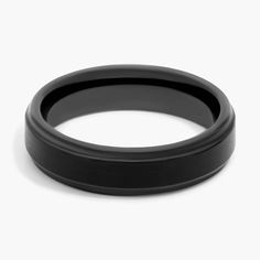 a black ring on a white background