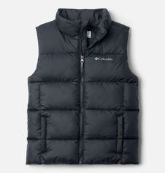 Packed with recycled synthetic insulation, this is the perfect puffer vest for cold, dry winters. Handy zippered pockets keep your phone and other items close from trail to town. Columbia Vest Outfit, Winter Outfits Puffer Vest, Black North Face Vest, School Shopping List, Puffer Vest Outfit, Pretty School Supplies, Puffer Vests, Columbia Vest, North Face Vest