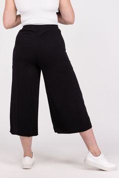 The Starting The Party Pants By Doe & Rae are a solid pair of wide leg pants. They feature a drawstring waist band, wide legs and pockets. 100% Rayon Inseam: Size M- 22'' Rise: Size M- 14'' True To Size S 0-6 M 6-10 L 10-14 XL/1XL 14-18 Party Pants, Wide Legs, Waist Band, Drawstring Waist, Leg Pants, Wide Leg Pants, Wide Leg, Band, Pants