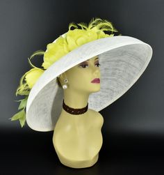 "✿*.Key Features.*✿ This is a gorgeous Audrey Hepburn Style Hat with lovely three feather flowers and two buds. 19.75\"(50cm) extra wide brim, the widest stiff brim hat in my store! It's very beautiful. Great for Kentucky derby, weddings, church, Easter, Royal Ascot, horse races, cocktails, tea party, or any hat wearing occasion. Hat base size: From front to back: 19.75\" (50cm) From left to right: 19.75\" (50cm) Wide brim Appr: 7~7.5\"\" Head girth: 22.5\"(57cm), adjustable string inside to mak Summer Ostrich Feather Mini Hats For Races, Summer Mini Hats With Ostrich Feathers For Races, Summer Races Mini Hat With Ostrich Feathers, Summer Race Day Mini Hats With Ostrich Feathers, Spring Top Hat With Feather Trim, Spring Race Mini Hats With Ostrich Feathers, Ostrich Feather Hat For Royal Ascot Races, Spring Top Hat With Feathers And Short Brim, Royal Ascot Hats With Feather Trim