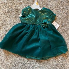 Seasonal Christmas Dresses. All Size 12 Month. Beautiful Dresses. Smoke Free Home. All Items Without Rips, Tears, Or Stains. Green Dress - 12 Mo, Nwt. Red Dress - 12 Mo, Nwt. Gold Dress - 12 Mo, Worn One Time For Approximately An Hour. Dresses Holiday, Christmas Dresses, Dress 12, Christmas Dress, Baby Size, Gold Dress, Holiday Dresses, Kids' Dresses, Red Gold