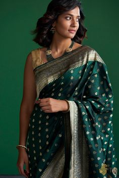 Bottle Green Silk Saree, Bottle Green Saree, Engagement Saree, Couple Wedding Dress, Reception Lehenga, Modern Saree, Womens Wedding Dresses, Ethnic Sarees, Green Saree