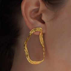 This Hoop Earrings item by dinaristore has 663 favorites from Etsy shoppers. Ships from Latvia. Listed on Apr 13, 2023 Bold Gold Earrings, Abstract Jewelry, Earrings Aesthetic, Chunky Earrings, Earrings Big, Art Earrings, Art Gold, Real Art, Earrings Unique