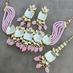 Gold Rodium Polish Pink and Majenta color Necklace in Metal Alloy studded with Kundan, Pearl Luxury Kundan Necklace With Gold Beads For Festivals, Luxury Kundan Necklace With Dangling Beads For Celebrations, Luxury Pink Kundan Necklaces, Maroon Necklace, Engagement Reception, Gray Necklace, Yellow Necklace, Color Necklace, Metal Necklace