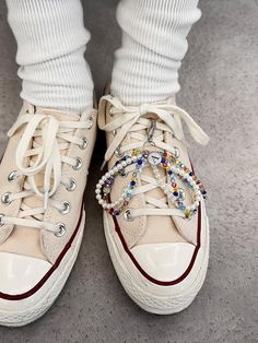 Composition : Acryl (acrylic) / crystal (crystal)Country of Origin : Republic of Korea Seed Bead Shoe Charms, Sneaker Charms, Pearl Charms, Shoe Charms, Shoe Accessories, Composition, Charms, Rainbow, Women Shoes