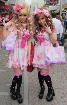 Ganguro Girl, Agejo Gyaru, Hime Gyaru, Japanese Harajuku, Gyaru Fashion, Fashion Aesthetics, Jairzinho, J Fashion, Alternative Outfits