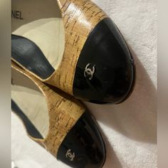 Size 39 1/2 , Some Damages . Left Shoe Has A Little Pulling As Shown In Pictures . Please See Carefully For The Details. Shoes Chanel, Flat Color, Chanel Shoes, Ballet Flat, Black Tan, Black And Tan, The Details, Flat Shoes Women, Ballet Flats