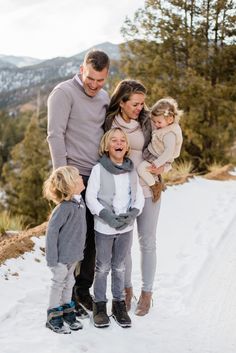 Colorado Springs Family Photographer | Gold Camp Road Session Christmas Photo Session, Colorado Lifestyle, Family Photo Outfit, Photo Gold, Spring Family, Classy Christmas