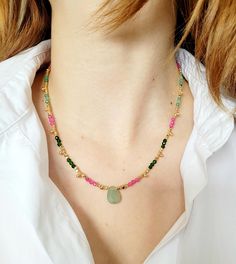 Natural Pearl Necklace, Aventurine, Jade and Agate, Women, Boho Chic - Etsy Natural Pearl Necklace, Natural Pearl, Small Pouches, Jewelry Unique, Natural Pearls, Boho Chic, Pearl Necklace, Jade, Porter