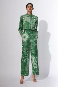 Shop for Saaksha and Kinni Green Satin Floral Print Shirt And Pant Set for Women Online at Aza Fashions Look Formal, Coord Set, Green Trousers, Shirt Pant Set, Top And Pants Set, Floral Print Shirt, Printed Trousers, Satin Shirt, Green Satin