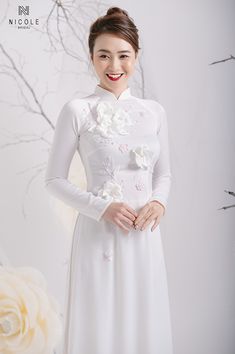 White Dress Form, Rent Wedding Dress, Tailored Wedding Dress, Rental Wedding Dresses, Vietnamese Traditional Dress, Tailored Dress