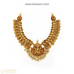 22K Gold Heavy Pendant Necklaces For Celebration, Antique Pendant Jewelry For Celebration, Heavy Gold Vintage Necklace, Heavy Vintage Gold Necklaces, Temple Jewelry Necklaces With Jewels As Gifts, Festive Temple Jewelry Necklace With Antique Finish, Antique Temple Necklace With 17 Jewels As Gift, Heavy Antique Pendant Necklace, Ceremonial Pendant Necklace With Jewels