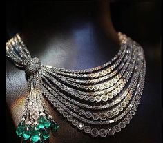 Sejarah Asia, Jewelry Appraisal, Womens Jewelry, August 31, Fabulous Jewelry, Girly Jewelry, Dream Jewelry, Gold Jewelry Fashion, Schmuck Design