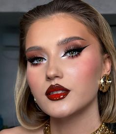 Holiday Glam Makeup Christmas, Evening Glam Makeup, Casino Makeup, Vegas Glam, Holiday Glam Makeup, Makeup 2024, Glam Makeup Look