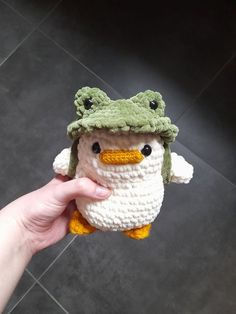 crochet pattern, DIGITAL PRODUCT. super cute duck with frog hat. beginner friendly pattern. with wings 18cm by 16cm, without 10cm by 16cm. Super Cute Crochet, Crochet Duck, Frog Hat, Knitting Quotes, Knit Top Patterns, Crochet Plushies, Knitted Teddy Bear, Easy Crochet Animals, Crochet Mignon