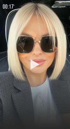 ▷ ▷blonde lob haircut...ng bob haircut...b haircut with layers...b haircut with bangs...b haircuts 2022...ng b..? Bob With Wispy Bangs, Blonde Long Bob, Short Blonde Hairstyles, Blond Hairstyles, Timeless Hairstyles, How To Darken Hair, Bob Blonde, Long Bobs, Going Blonde