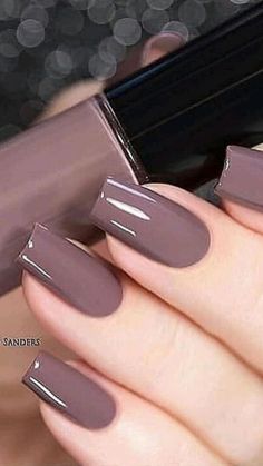 Stylish Manicure, Nail Colors For Pale Skin, Plain Nails, 강아지 그림, Cotton Swabs, Manicure Ideas, Cotton Balls