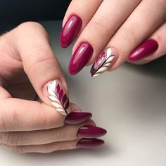 30 трендовых идей маникюра с дизайном — Мир интересного Cute Red Nails, Almond Nail Art, Red Manicure, Almond Nails Designs, Best Nail Polish, Almond Nail, Manicure E Pedicure, Perfect Nails, Nail Manicure