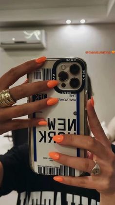 Oval Acrylic Nails, Orange Acrylic Nails, Nails Orange, Zara Style, Orange Nail, Smink Inspiration, Cute Summer Nails